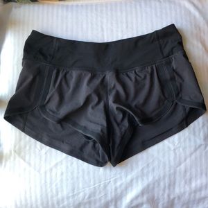 ☘️2/$40 Lululemon speed shorts